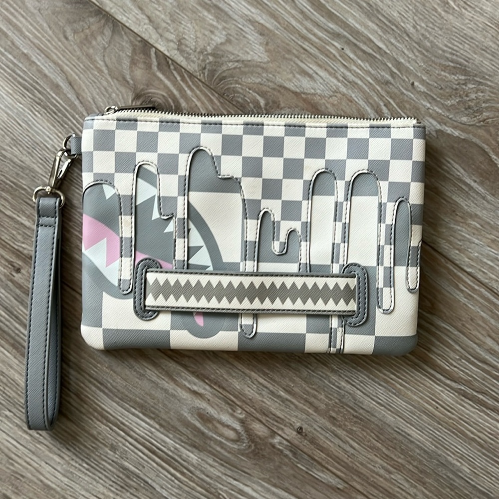 SprayGround clutch